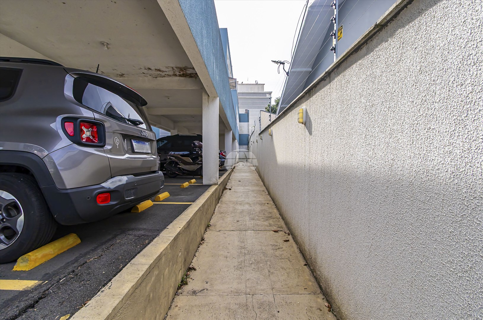 Apartamento à venda em Cajuru, Curitiba — UNA