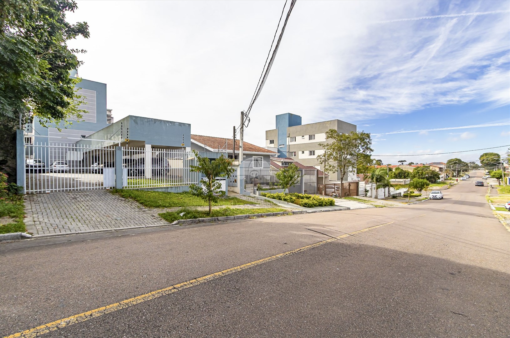 Apartamento à venda em Cajuru, Curitiba — UNA