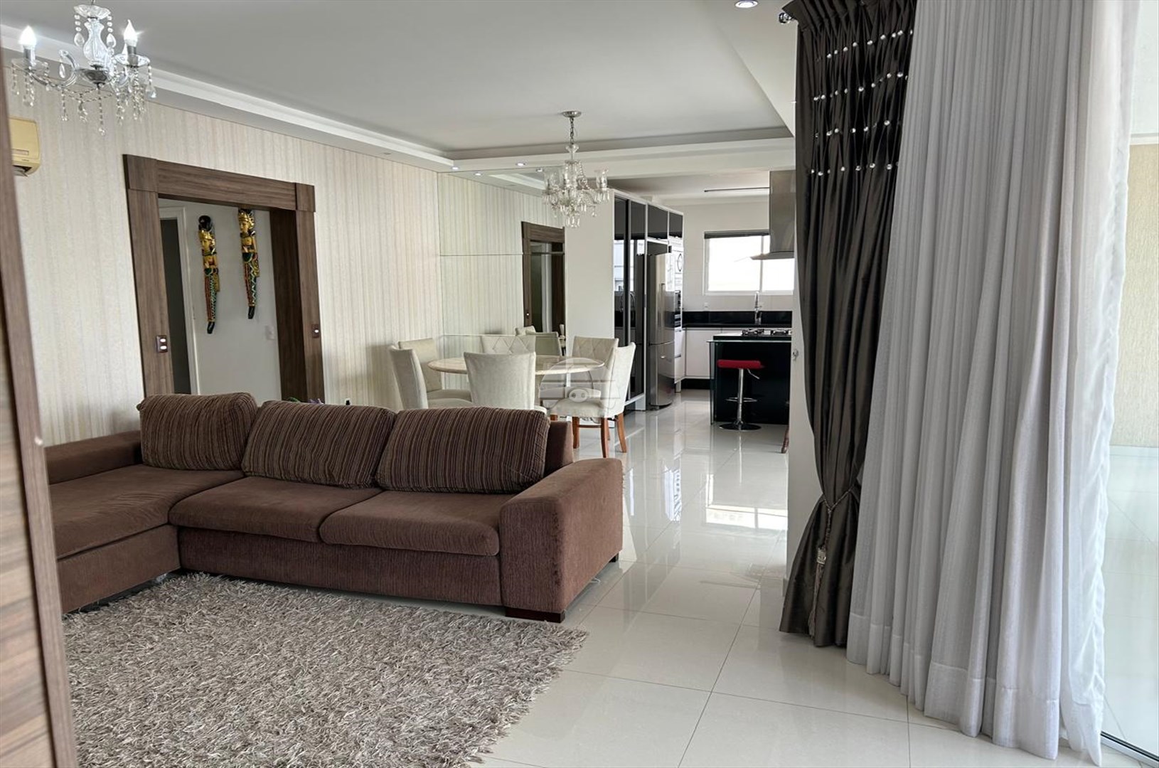 Apartamento à venda em Meia Praia, Itapema — Portal Chave Fácil