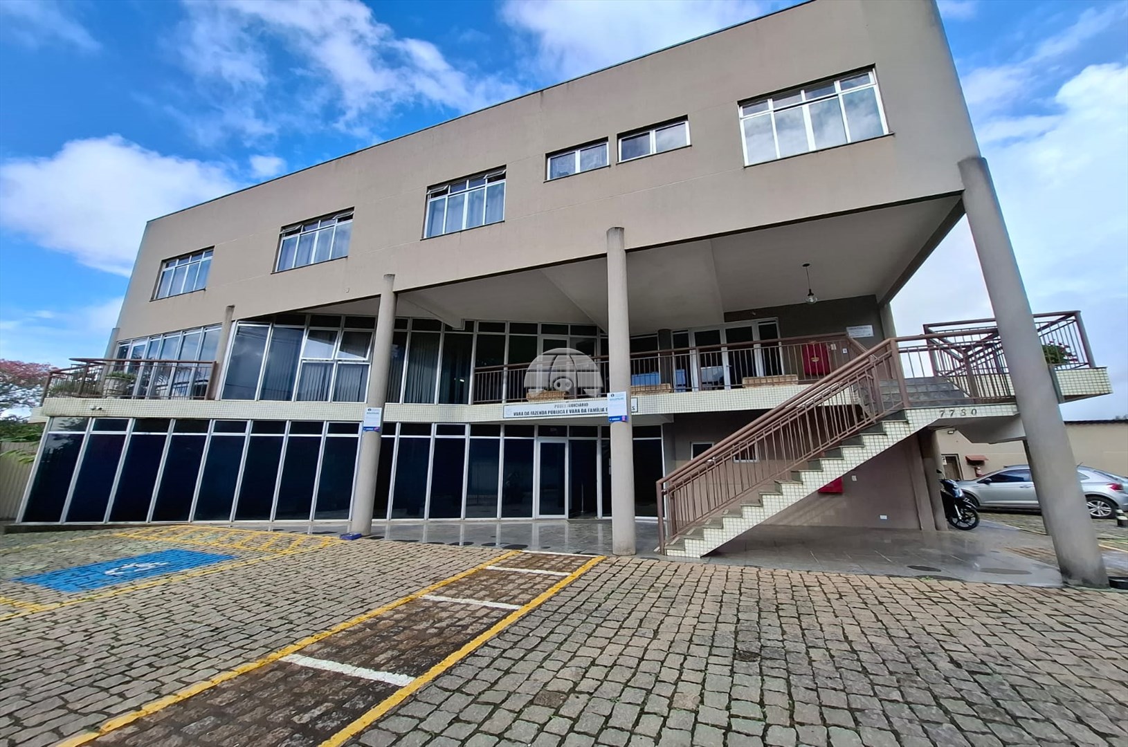 Sala/Conjunto Comercial para alugar em Centro, Colombo — Portal Chave Fácil
