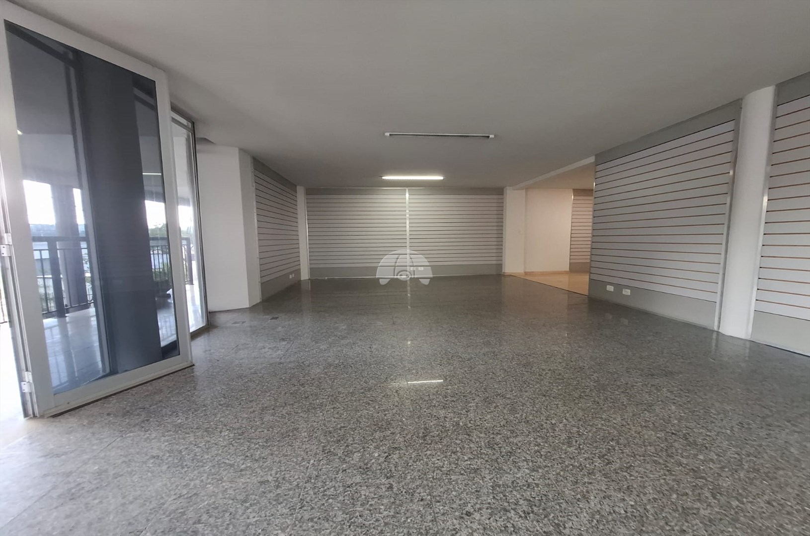 Sala/Conjunto Comercial para alugar em Centro, Colombo — Portal Chave Fácil