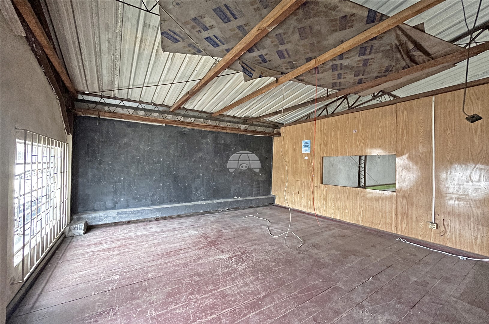 Barracão Comercial para Venda no Bairro Boqueirão ref. 225483 (8 / 10)