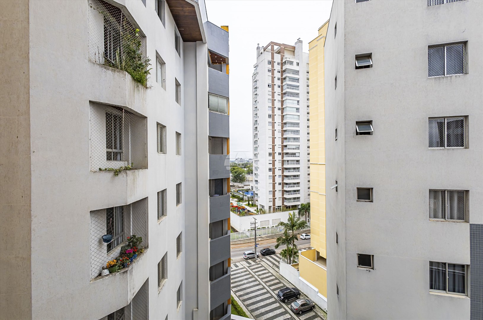 Apartamento à venda em Portão, Curitiba — MAFI ADMINISTRADORA DE IMOVEIS LTDA