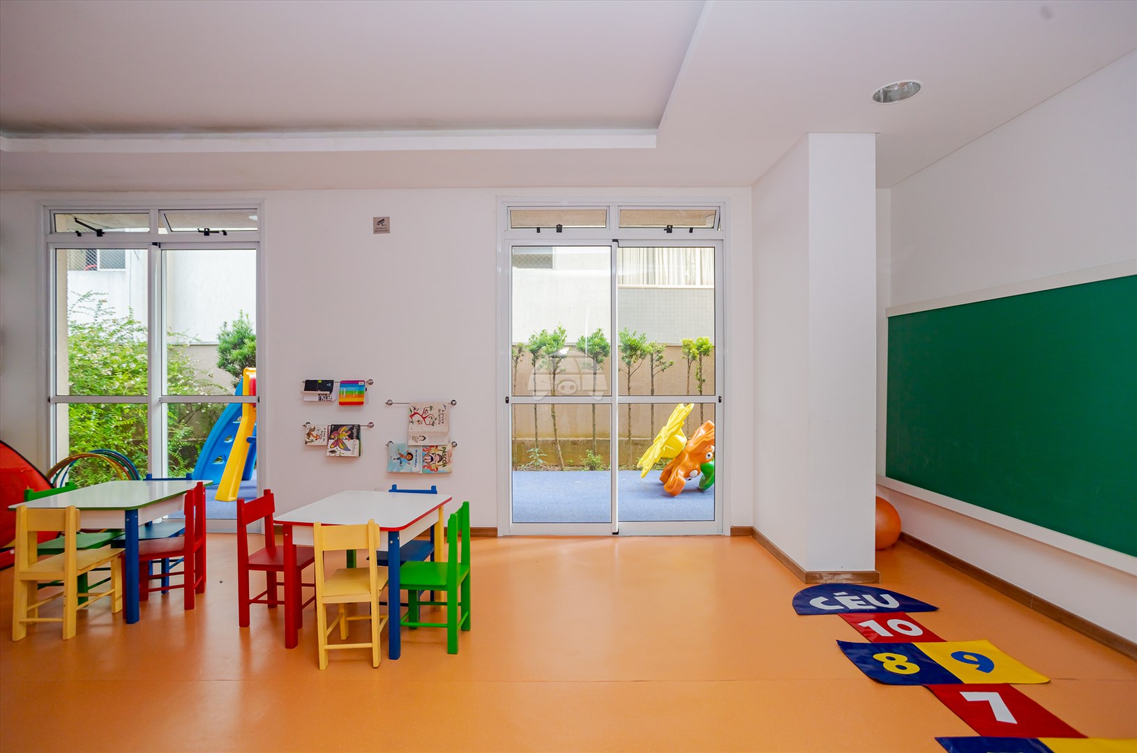 Apartamento à venda em Portão, Curitiba — MAFI ADMINISTRADORA DE IMOVEIS LTDA