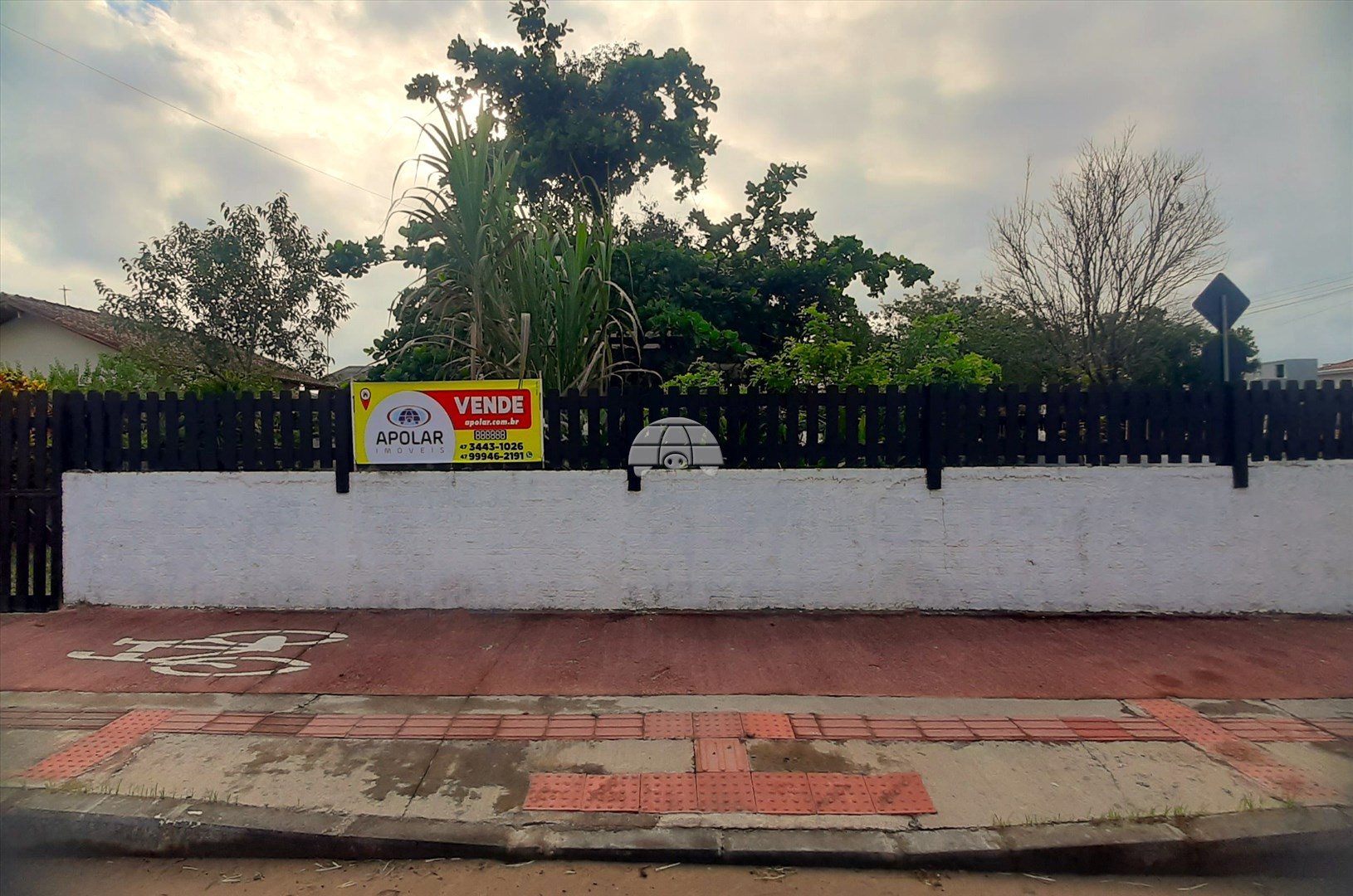 Casa à venda em Barra Do Saí, Itapoá — Portal Chave Fácil