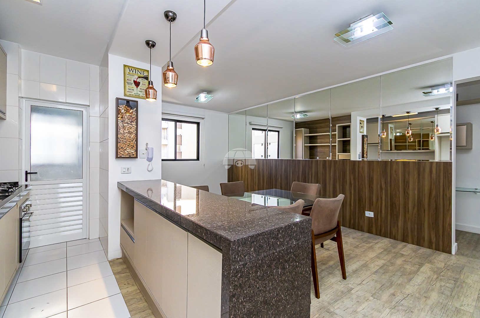 Apartamento à venda em Centro, Curitiba — Portal Chave Fácil