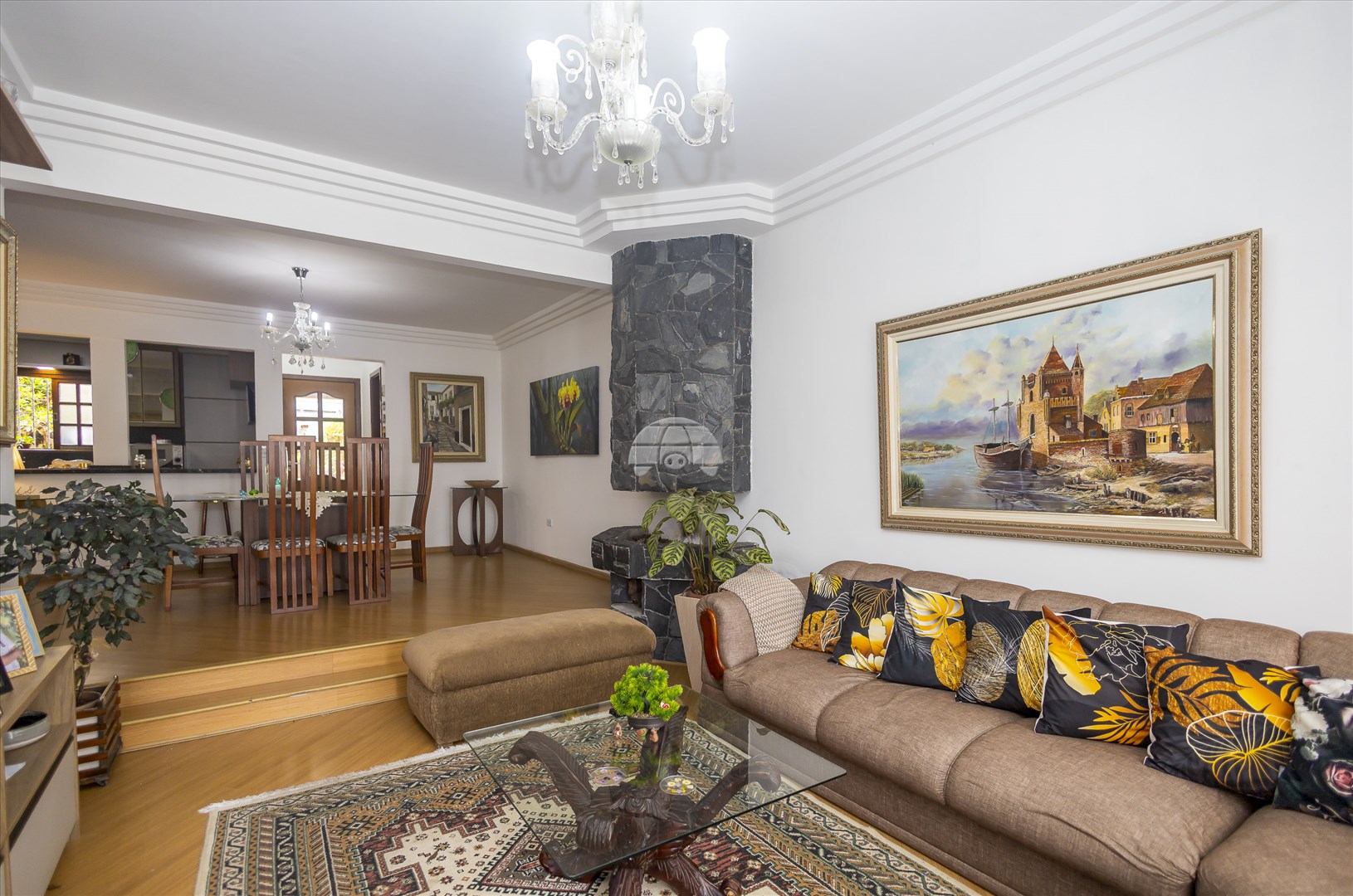 Casa à venda em Tarumã, Curitiba — Portal Chave Fácil