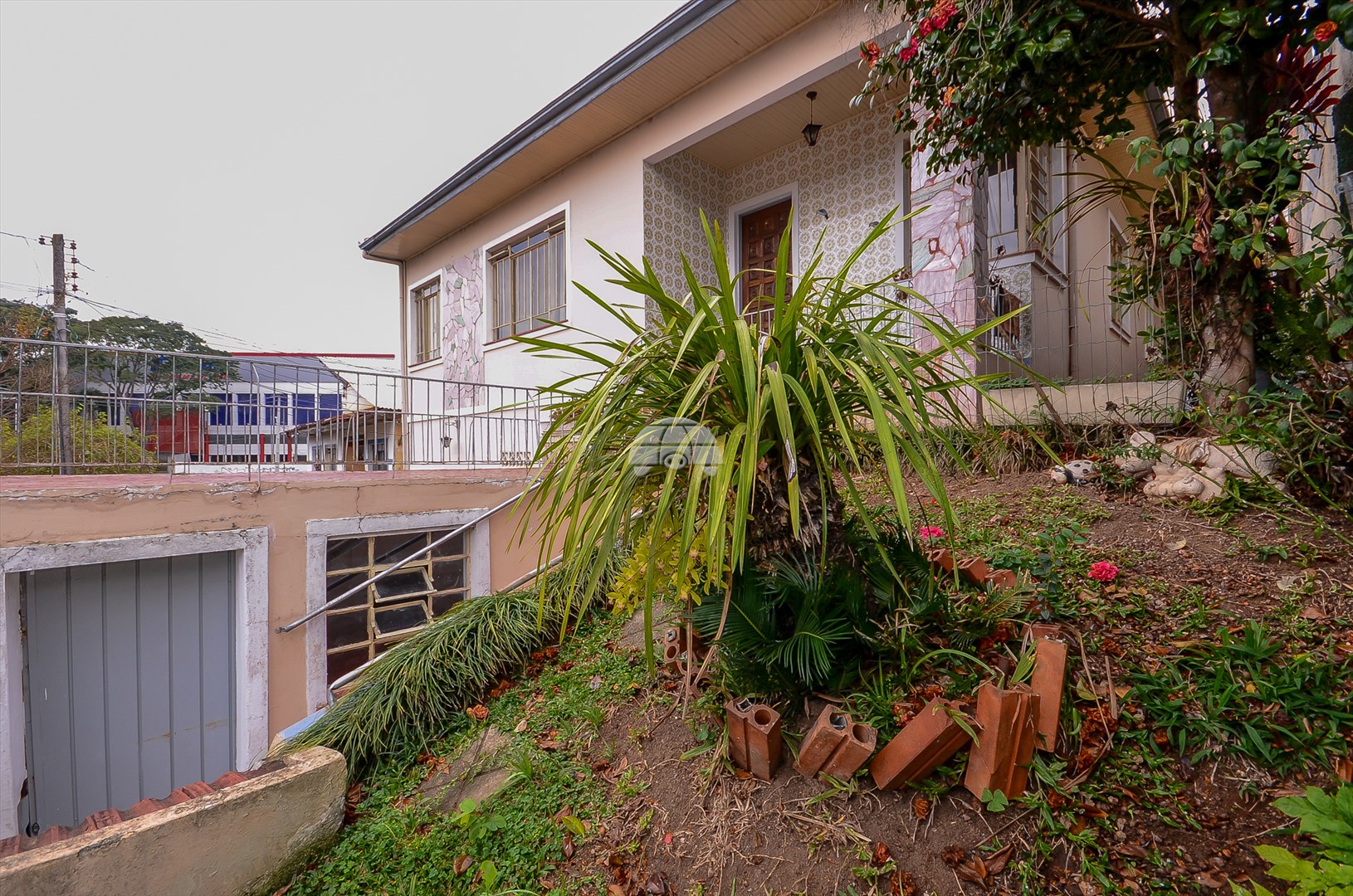 Terreno/Área à venda em Tingui, Curitiba — Portal Chave Fácil