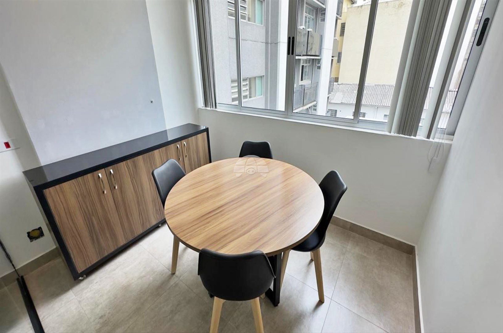 Sala/Conjunto Comercial para alugar em Centro, Curitiba — Portal Chave Fácil