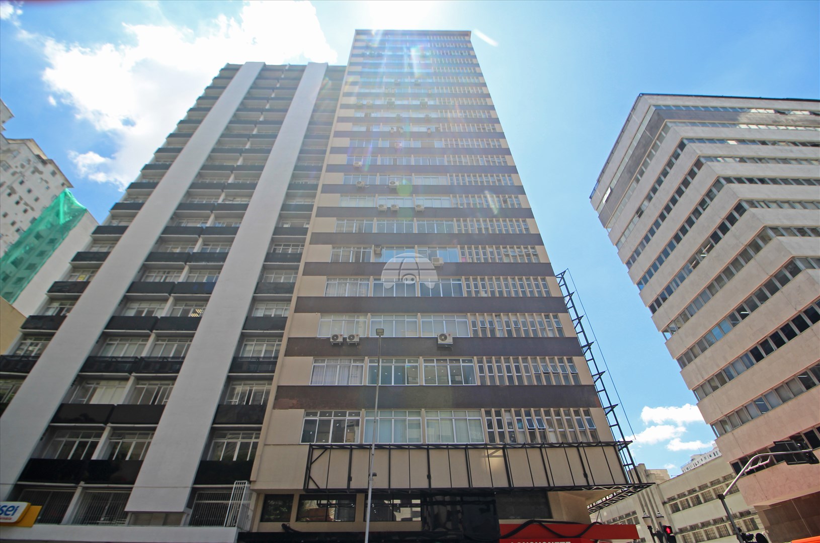 Sala/Conjunto Comercial para alugar em Centro, Curitiba — Portal Chave Fácil