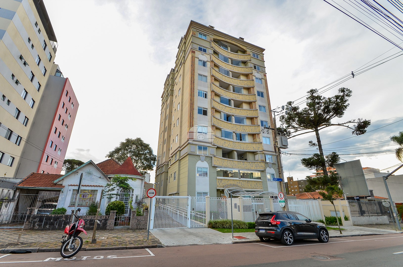 Apartamento à venda em Alto Da Rua Xv, Curitiba — Portal Chave Fácil