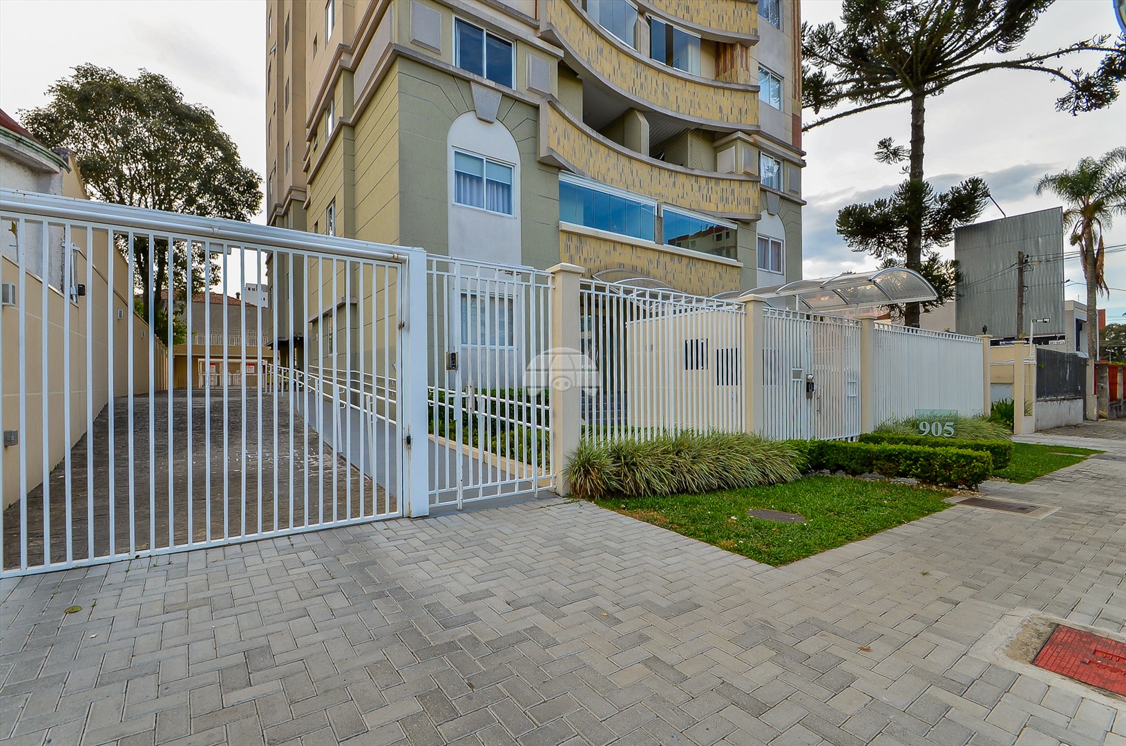 Apartamento à venda em Alto Da Rua Xv, Curitiba — Portal Chave Fácil