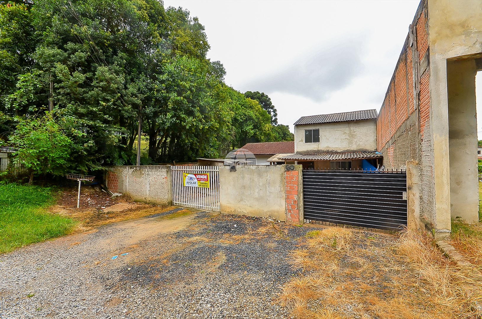 Casa à venda em Taboão, Curitiba — Portal Chave Fácil