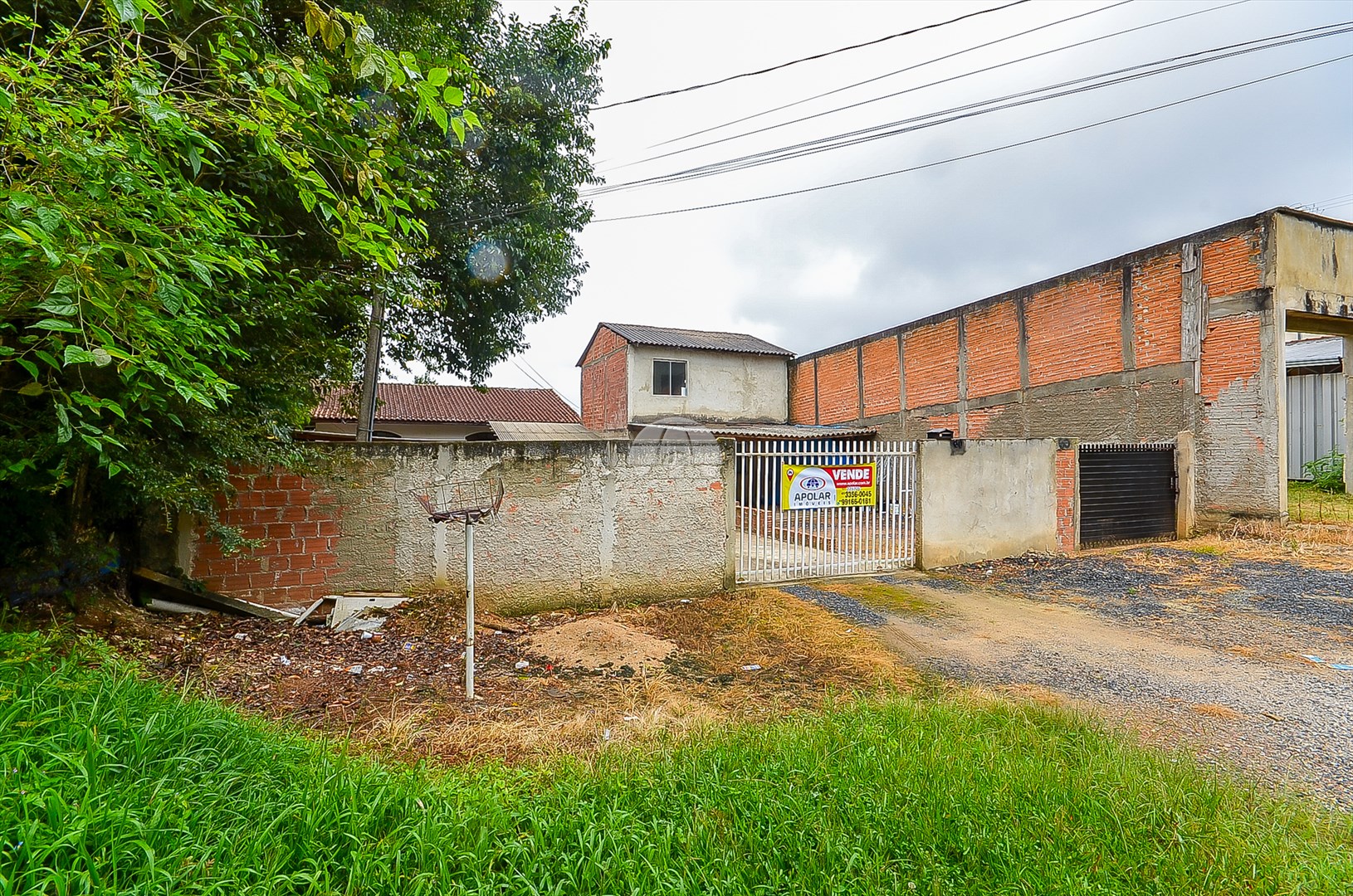 Casa à venda em Taboão, Curitiba — Portal Chave Fácil