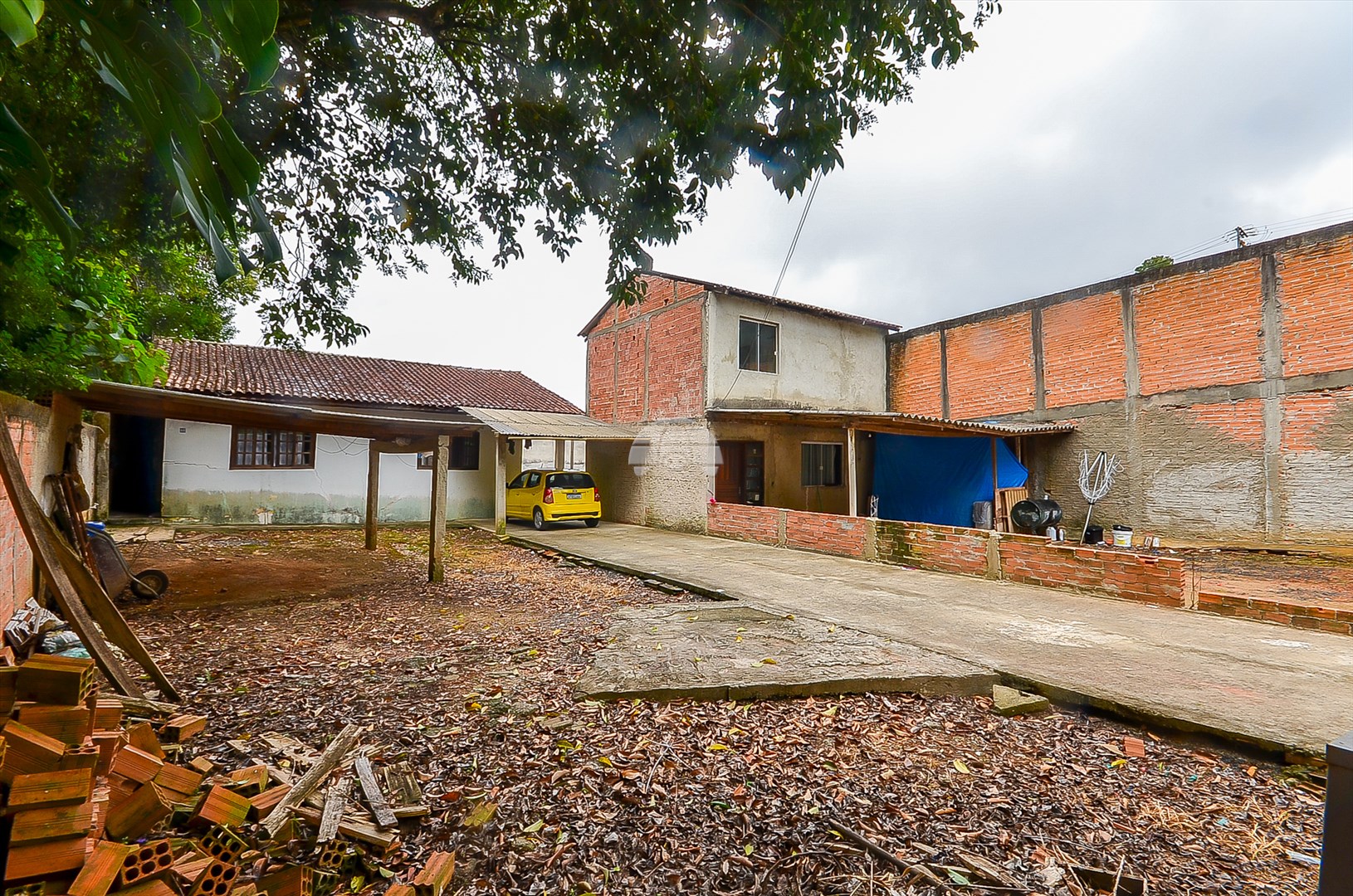 Casa à venda em Taboão, Curitiba — Portal Chave Fácil