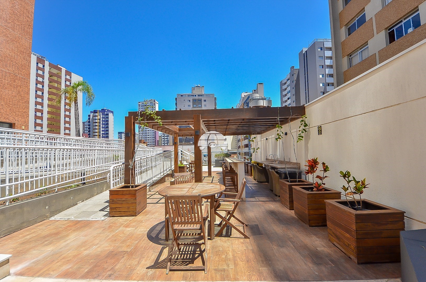 Apartamento à venda em Vila Izabel, Curitiba — Imobiliária Andrade