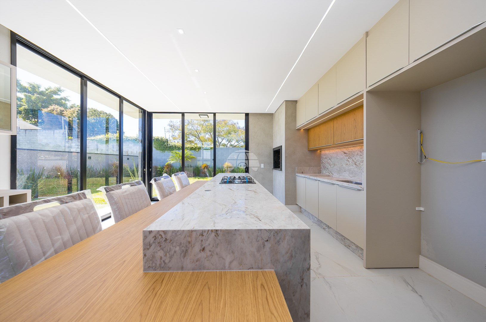 Casa à venda em Vila Ferrari, Campo Largo — Portal Chave Fácil