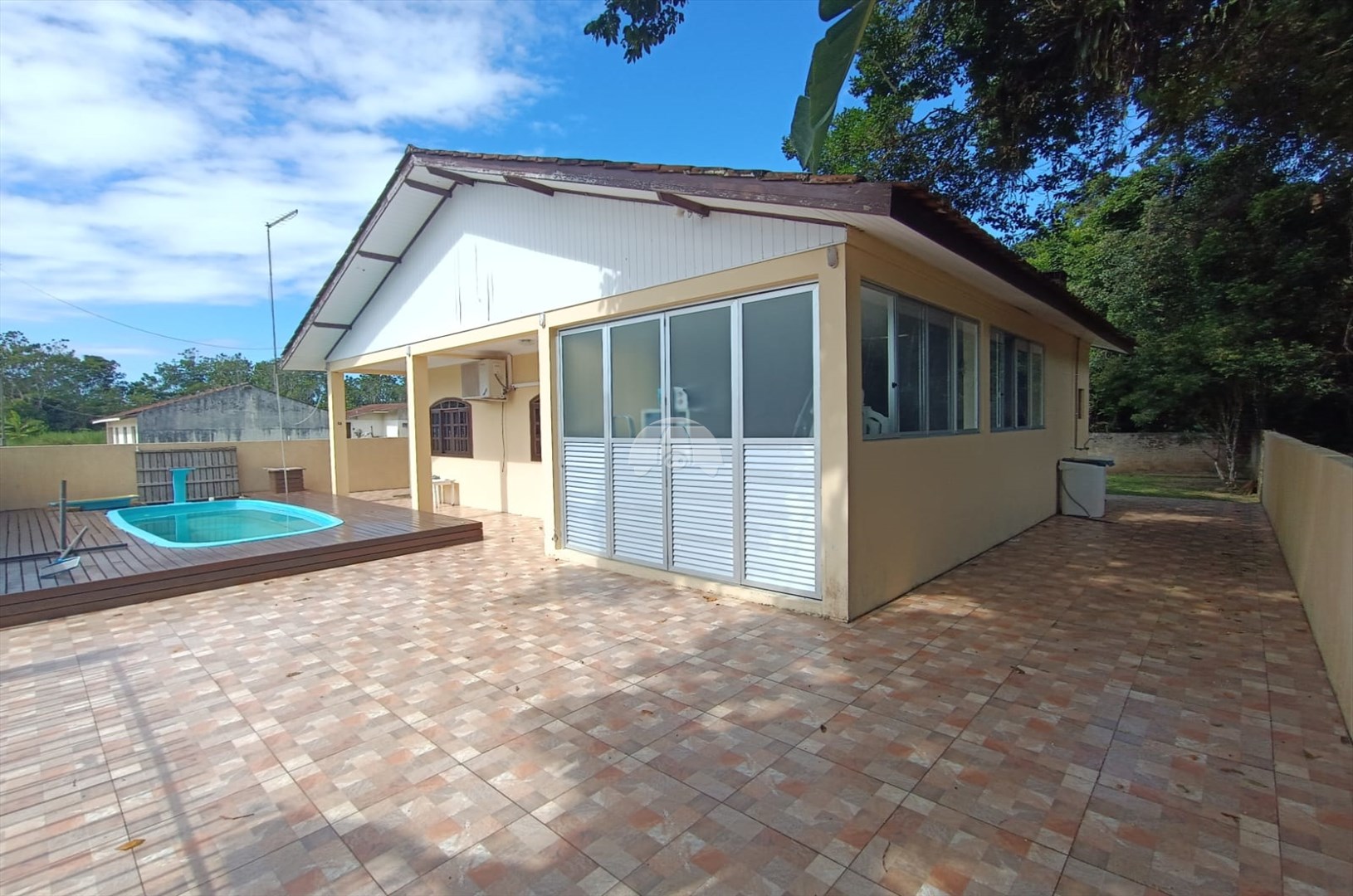 Casa à venda em Saint Etiene, Matinhos — Portal Chave Fácil