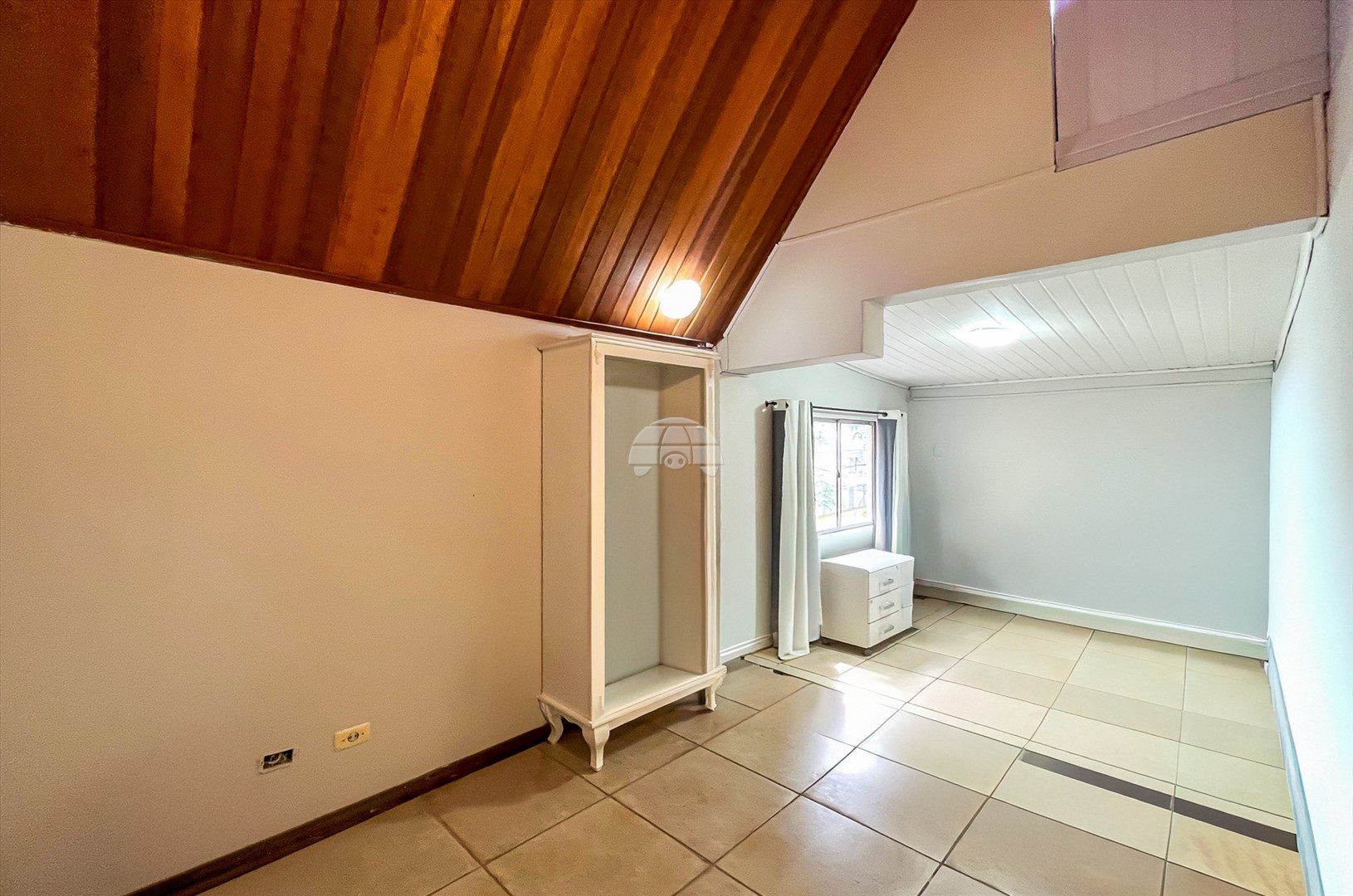 Sala/Conjunto Comercial para alugar em Alto Da Rua Xv, Curitiba — Portal Chave Fácil