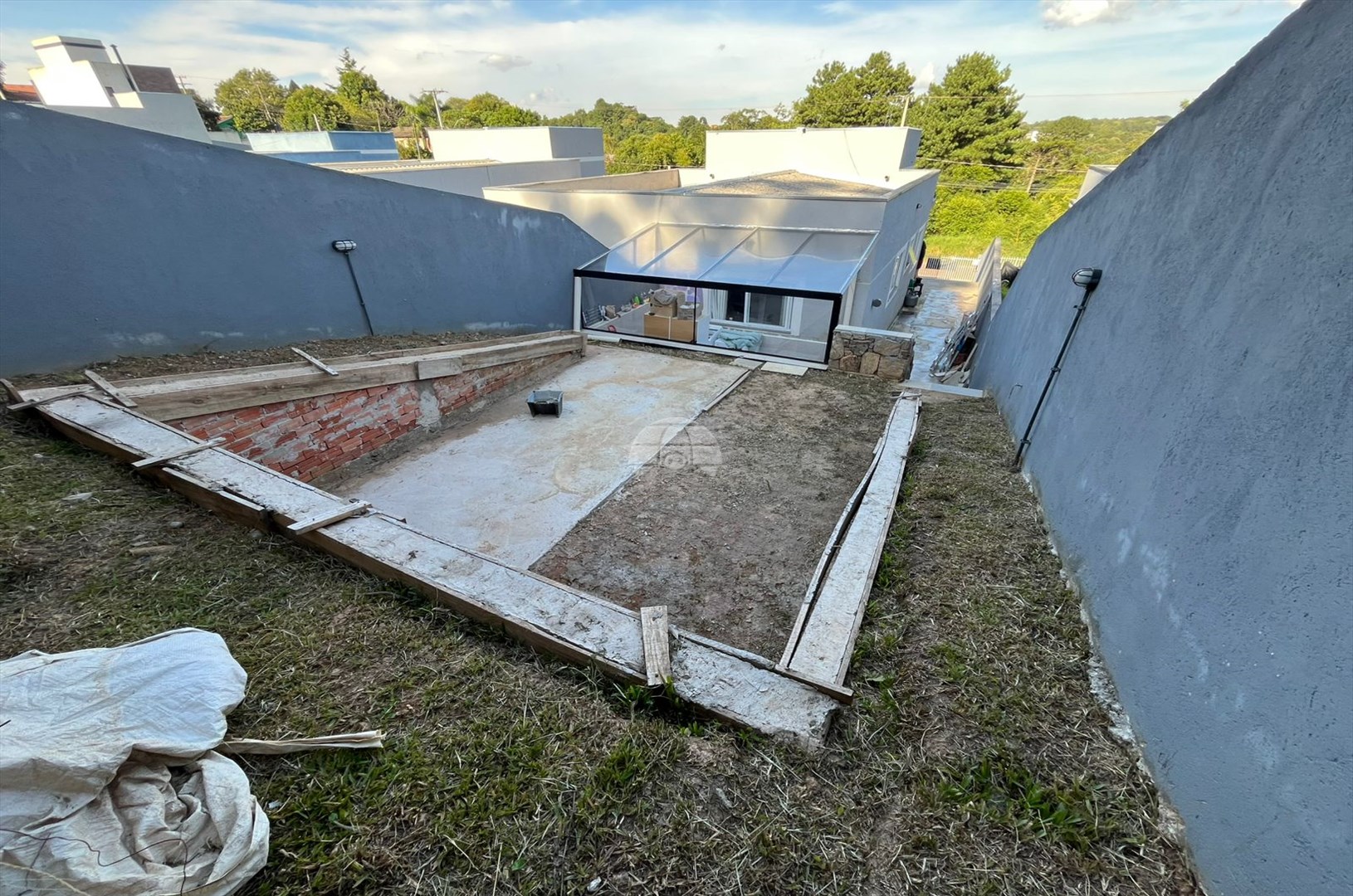 Casa à venda em São Miguel, Almirante Tamandaré — GOMES CONSULTOR IMOBILIARIO LTDA.