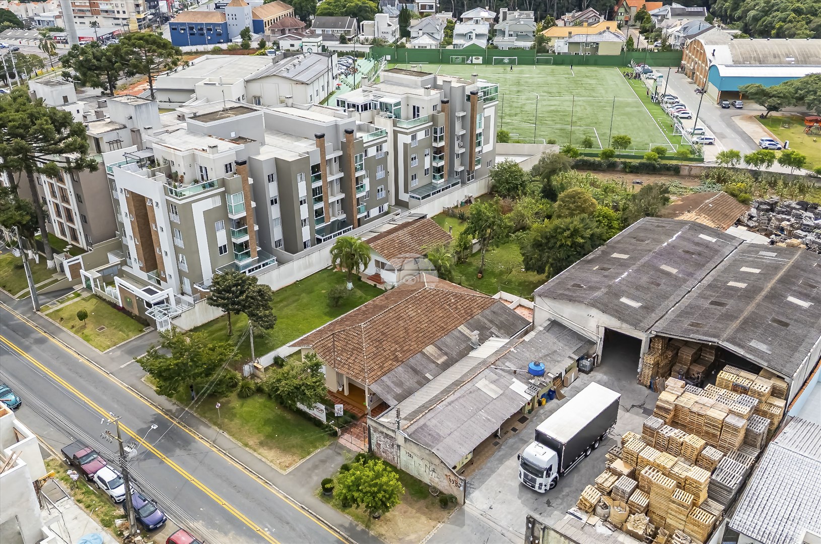 Terreno Comercial/Residencial para Venda no Bairro Xaxim ref. 225794 (9 / 10)