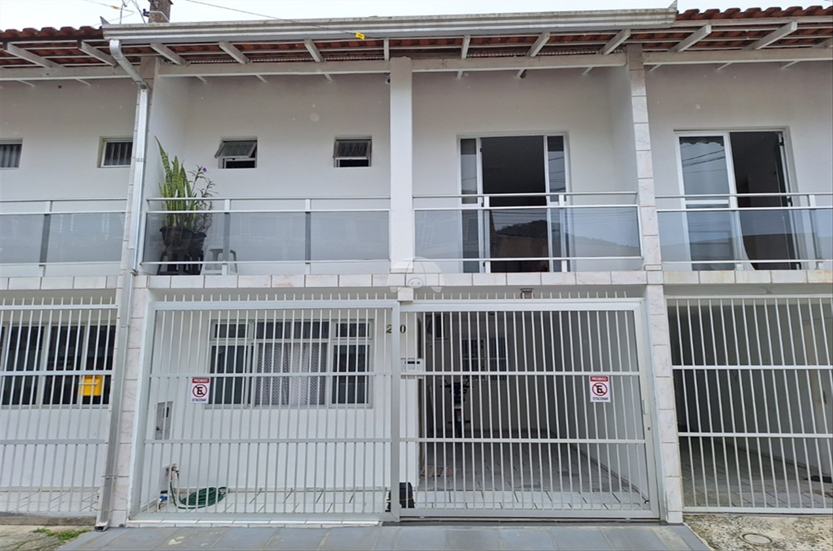 Sobrado à venda em Bom Retiro, Matinhos — Portal Chave Fácil