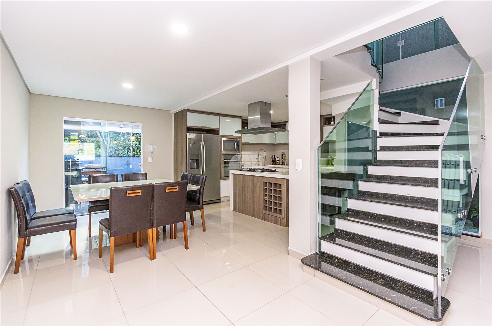 Casa à venda em Cachoeira, Curitiba — Portal Chave Fácil