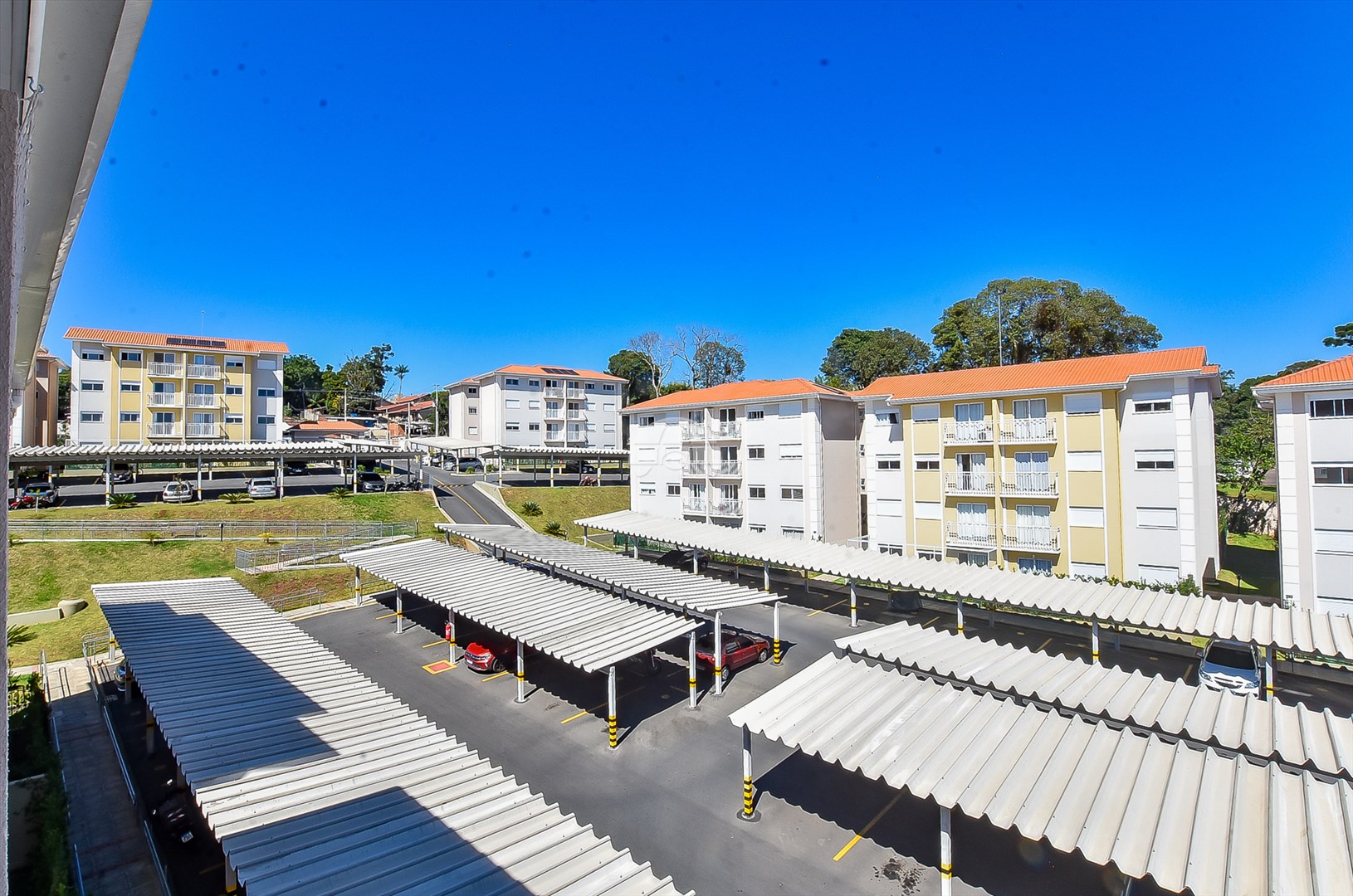 Apartamento à venda em Campo Comprido, Curitiba — UNA