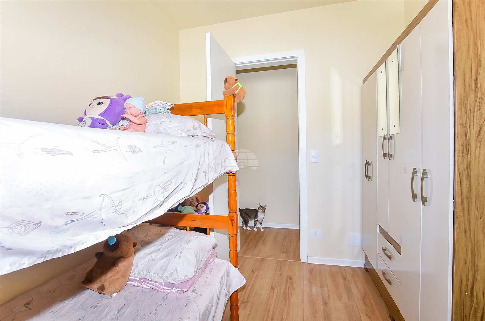 Apartamento à venda em Campo Comprido, Curitiba — UNA