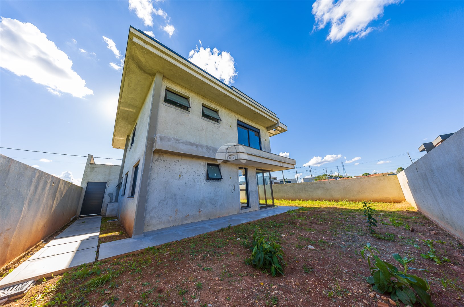 Casa à venda em Vila Ferrari, Campo Largo — UNA