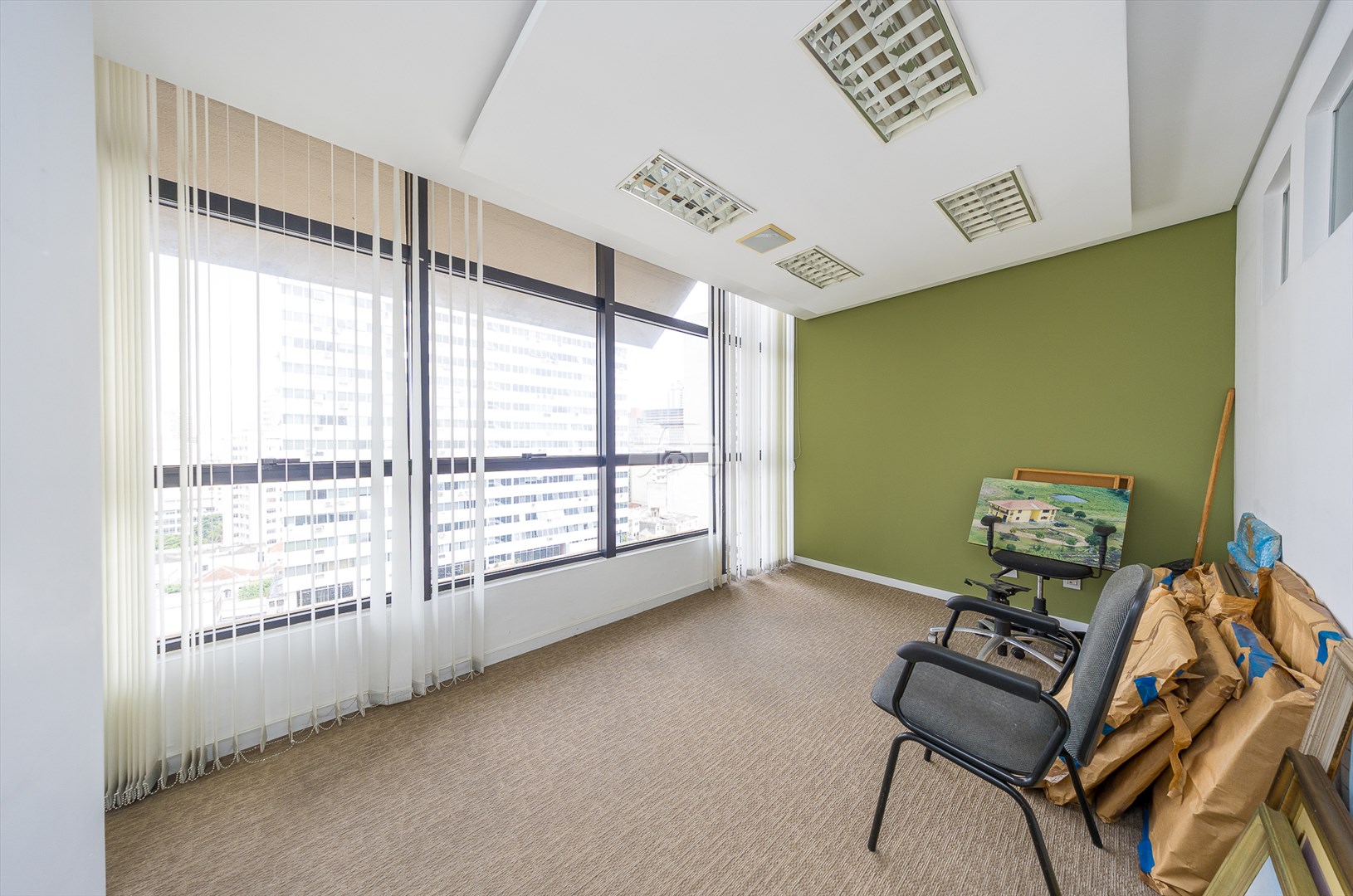 Sala/Conjunto Comercial à venda em Centro, Curitiba — MAFI ADMINISTRADORA DE IMOVEIS LTDA