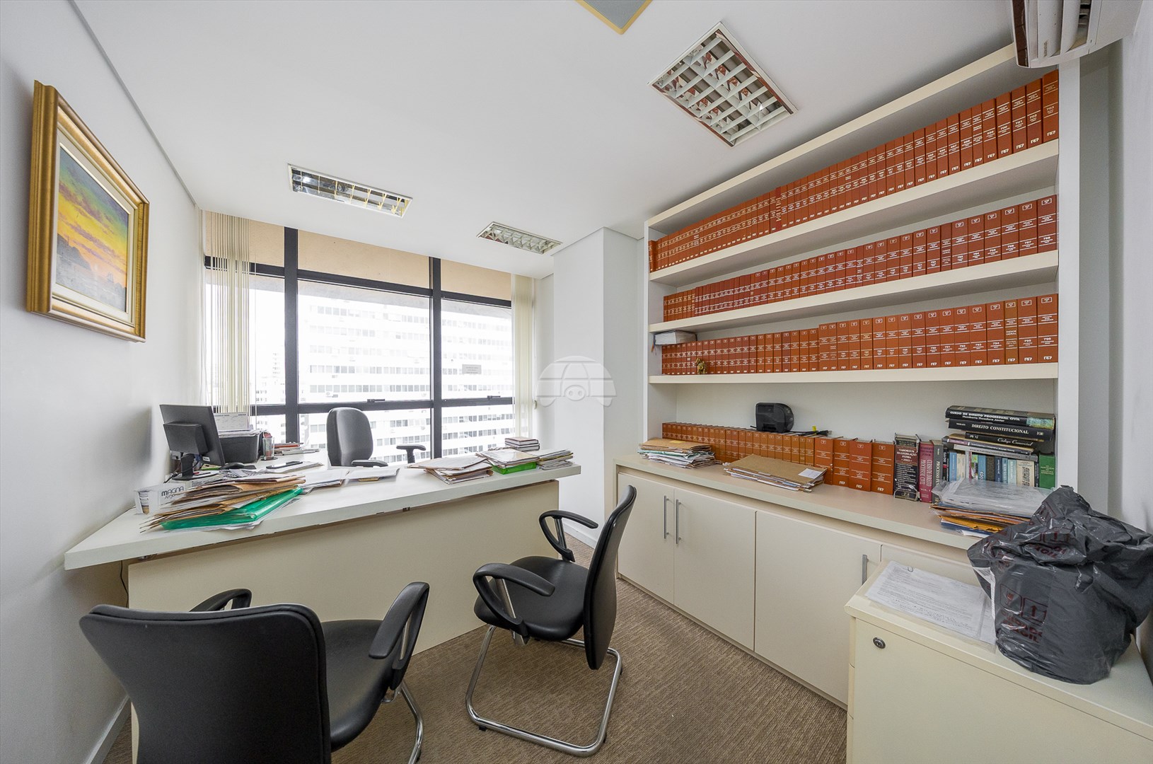 Sala/Conjunto Comercial à venda em Centro, Curitiba — MAFI ADMINISTRADORA DE IMOVEIS LTDA