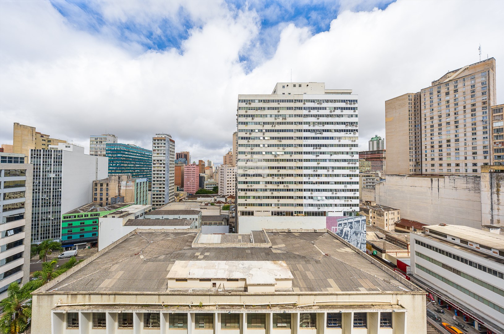 Sala/Conjunto Comercial à venda em Centro, Curitiba — MAFI ADMINISTRADORA DE IMOVEIS LTDA