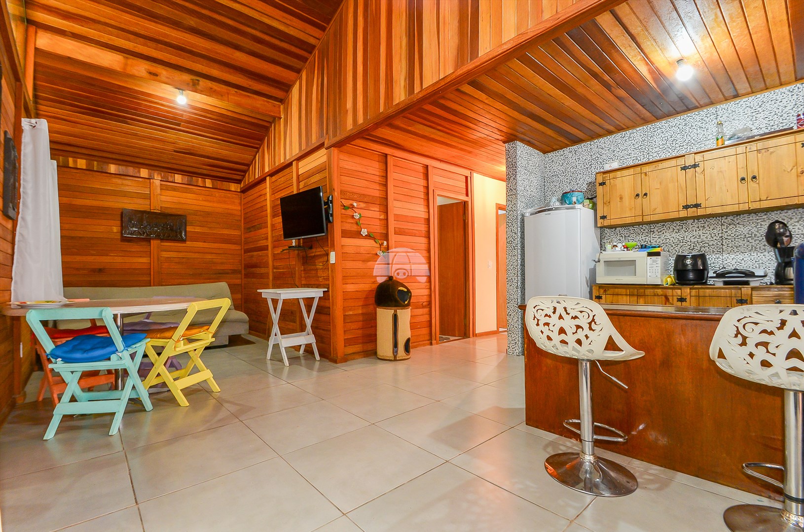 Casa à venda em Pacotuba, Almirante Tamandaré — GOMES CONSULTOR IMOBILIARIO LTDA.