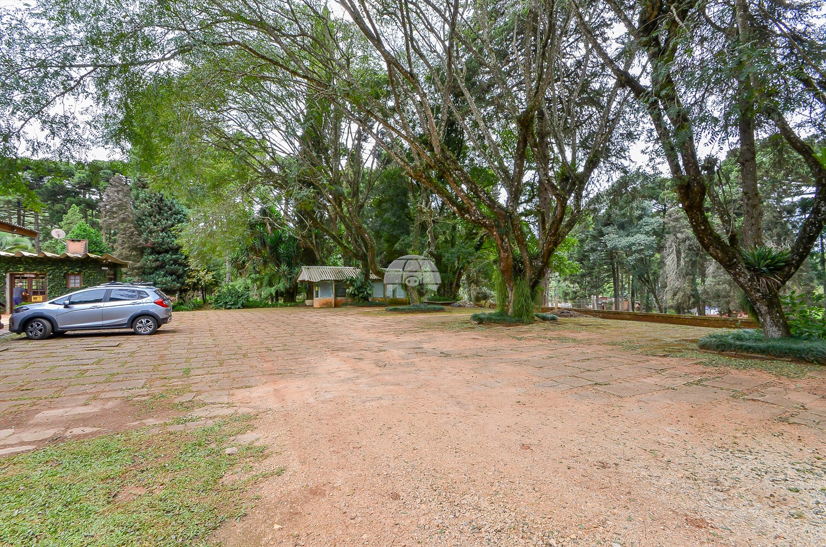 Casa à venda em Pacotuba, Almirante Tamandaré — GOMES CONSULTOR IMOBILIARIO LTDA.