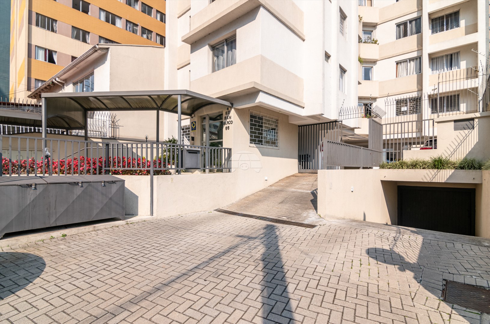 Apartamento à venda em Cristo Rei, Curitiba — TESTE 12342