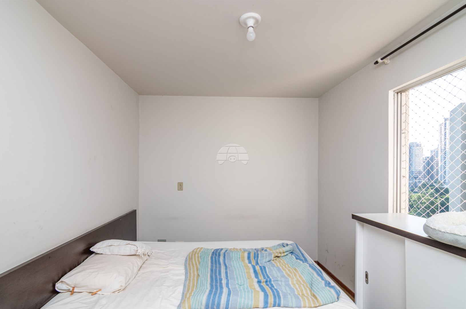 Apartamento à venda em Cristo Rei, Curitiba — TESTE 12342