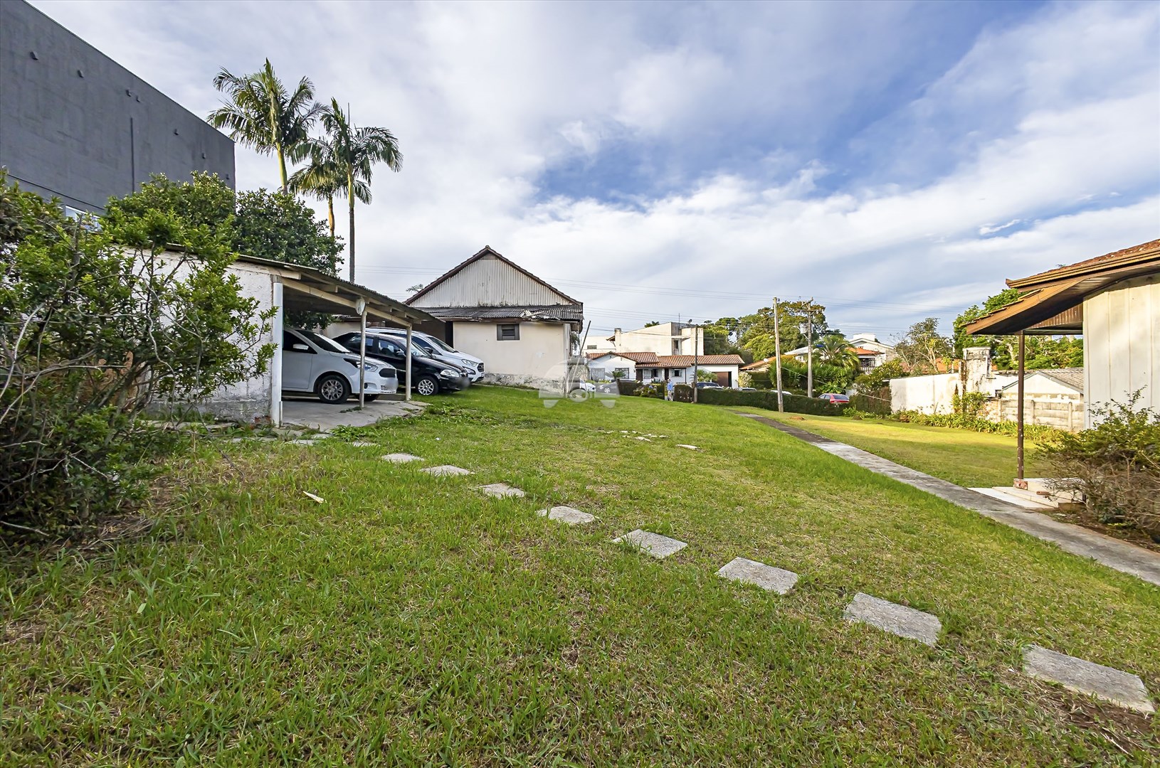 Terreno à venda em Barreirinha, Curitiba — GOMES CONSULTOR IMOBILIARIO LTDA.
