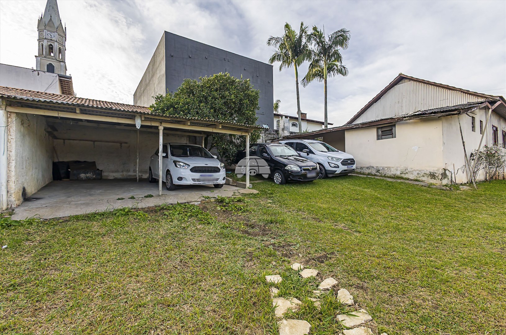 Terreno à venda em Barreirinha, Curitiba — GOMES CONSULTOR IMOBILIARIO LTDA.