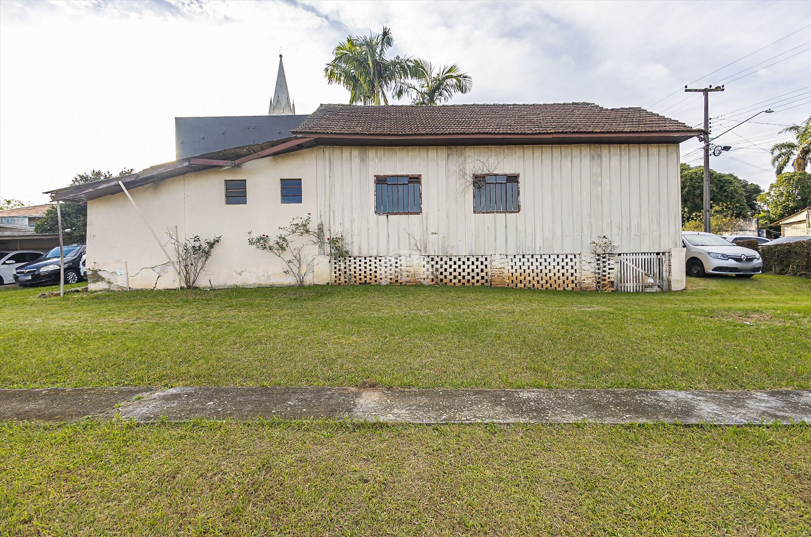 Terreno à venda em Barreirinha, Curitiba — GOMES CONSULTOR IMOBILIARIO LTDA.