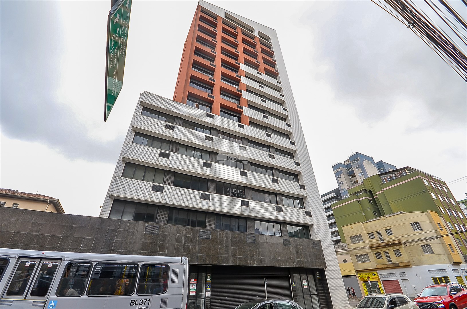 Sala/Conjunto Comercial à venda em Centro, Curitiba — Portal Chave Fácil