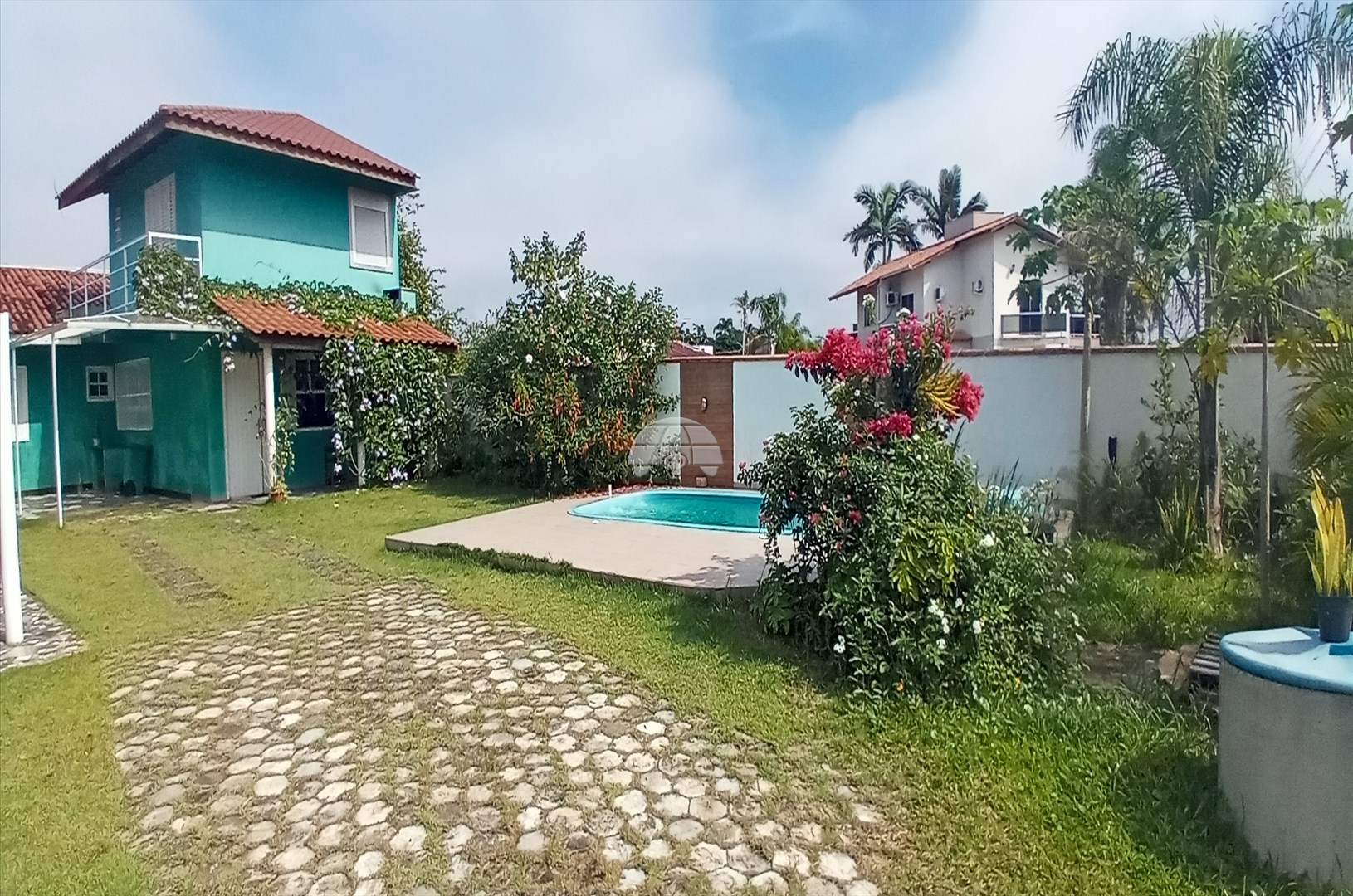 Casa à venda em Barra Do Saí, Itapoá — Portal Chave Fácil