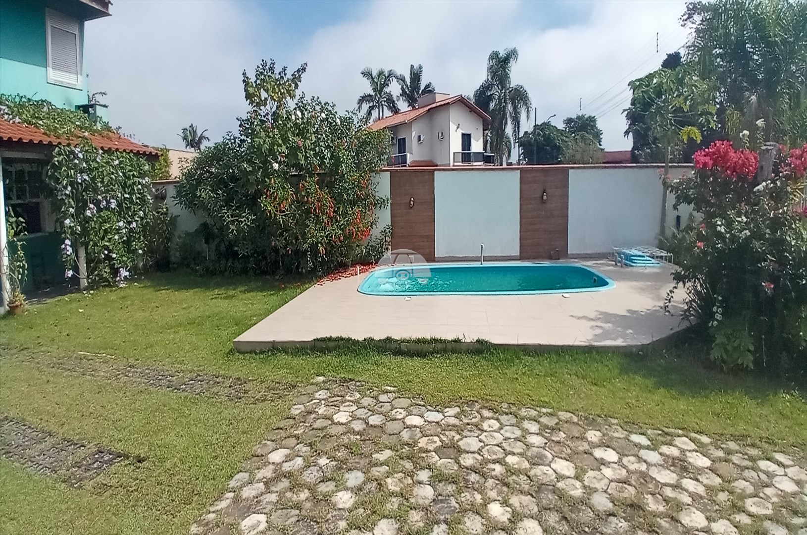 Casa à venda em Barra Do Saí, Itapoá — Portal Chave Fácil