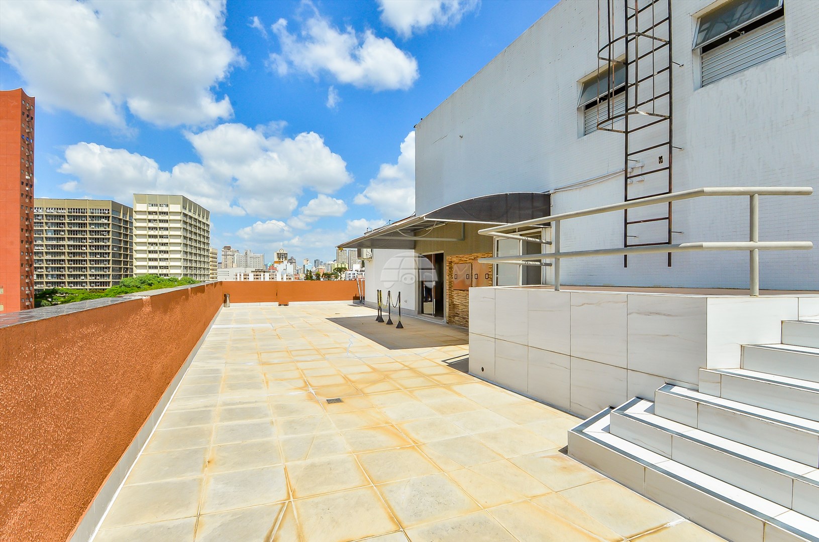 Apartamento à venda em Centro Cívico, Curitiba — TESTE 12342
