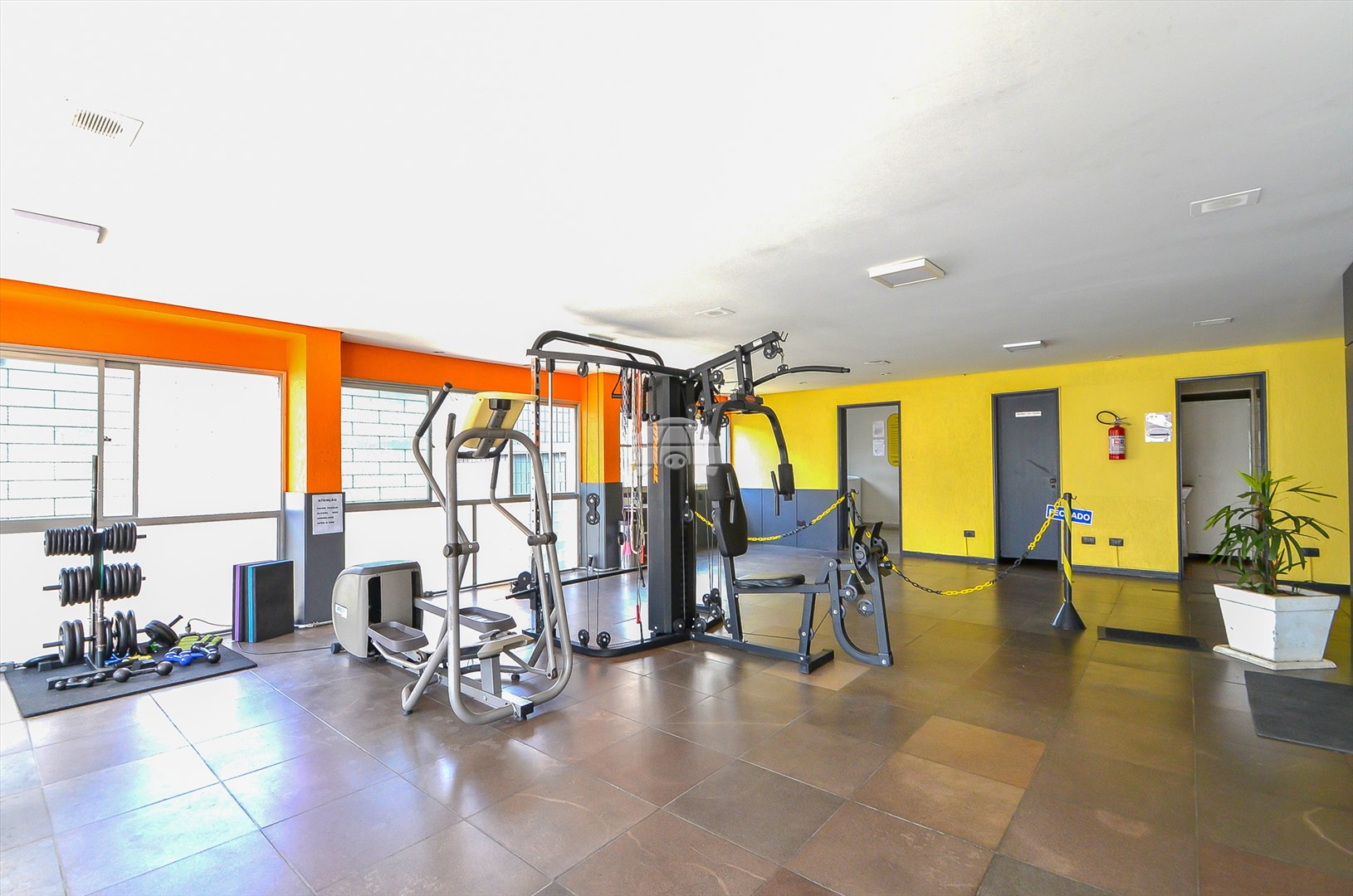 Apartamento à venda em Centro Cívico, Curitiba — TESTE 12342