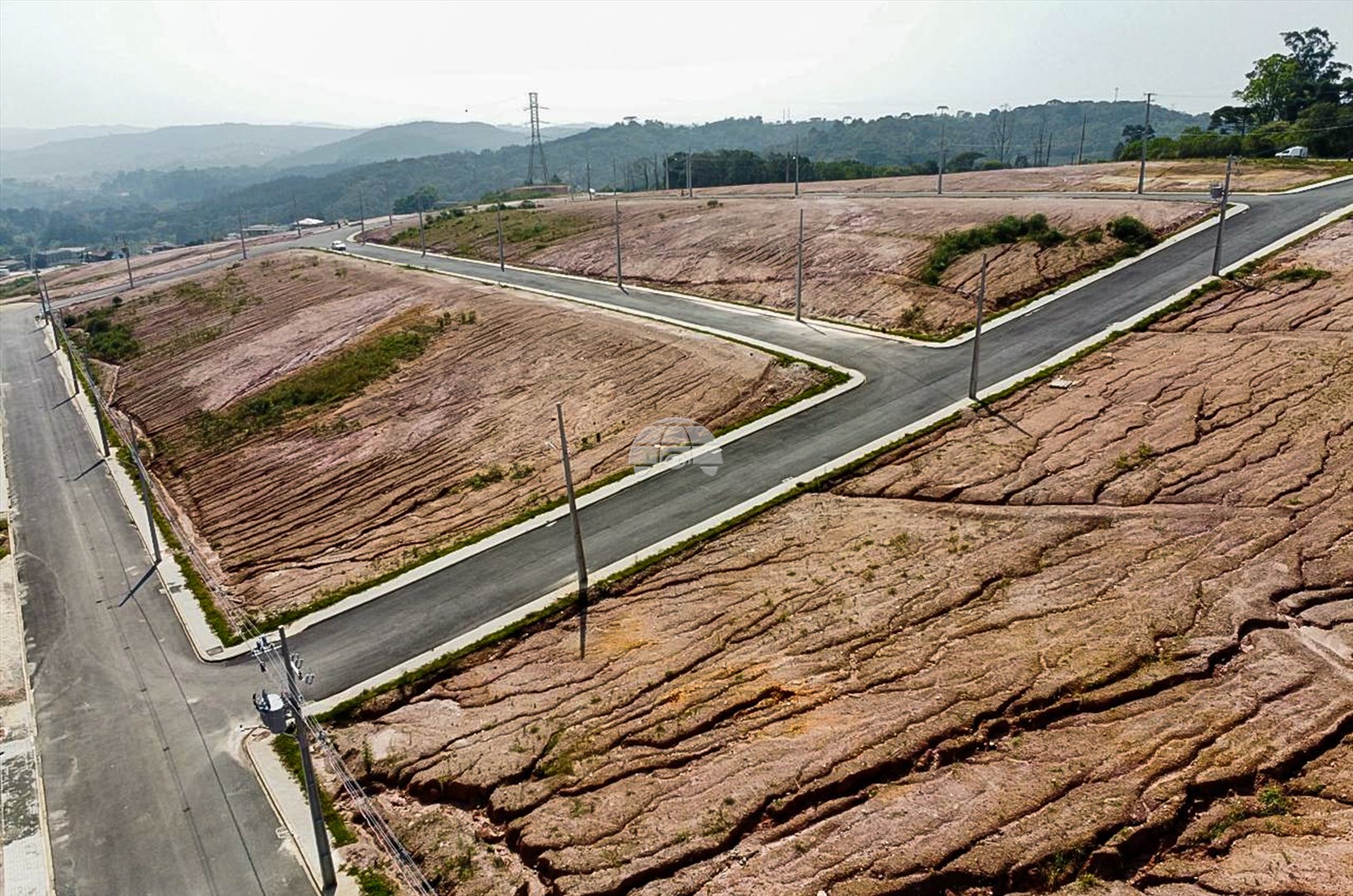 Terreno/Área à venda em Lamenha Grande, Almirante Tamandaré — Portal Chave Fácil