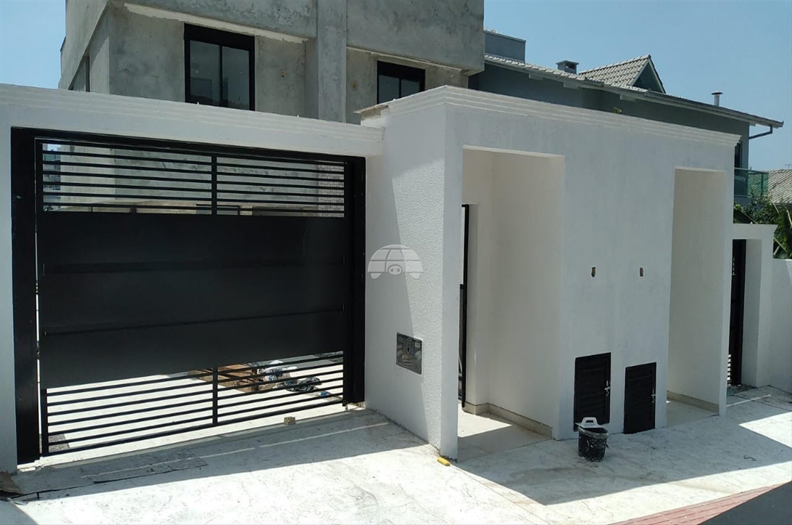 Casa à venda em Ariribá, Balneário Camboriú — Portal Chave Fácil
