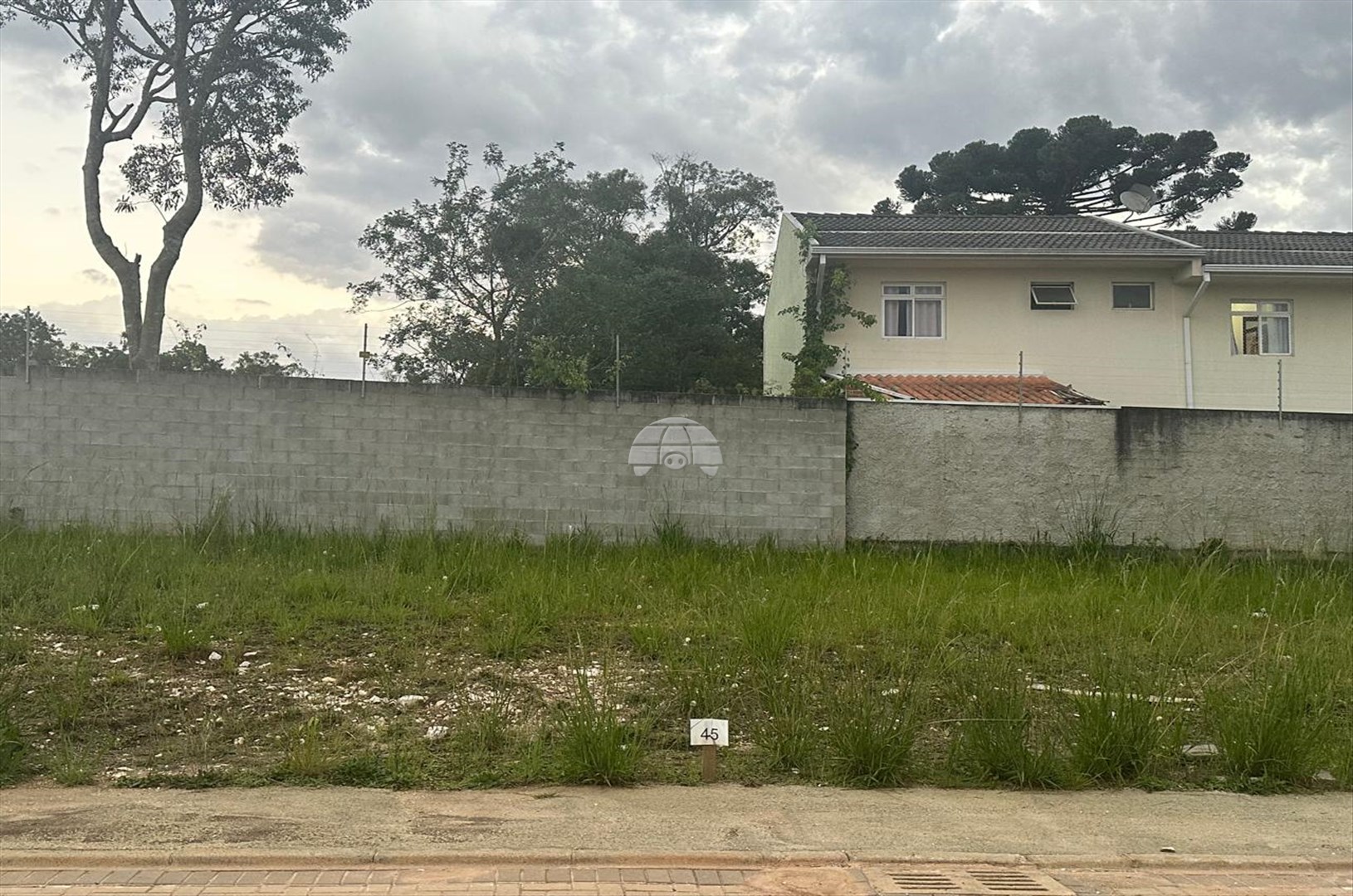 Terreno à venda em Barreirinha, Curitiba — GOMES CONSULTOR IMOBILIARIO LTDA.