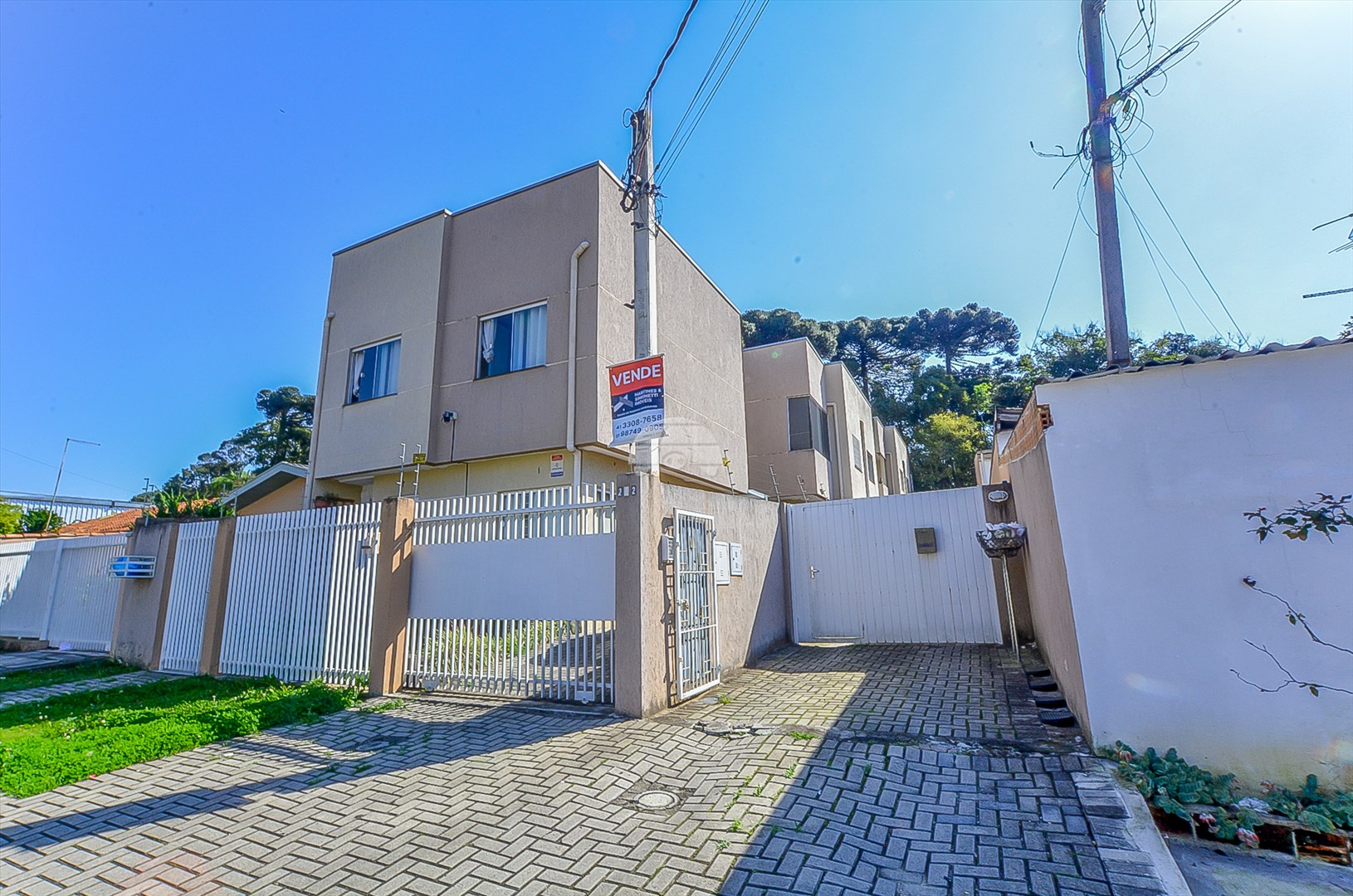 Casa à venda em Pinheirinho, Curitiba — Portal Chave Fácil