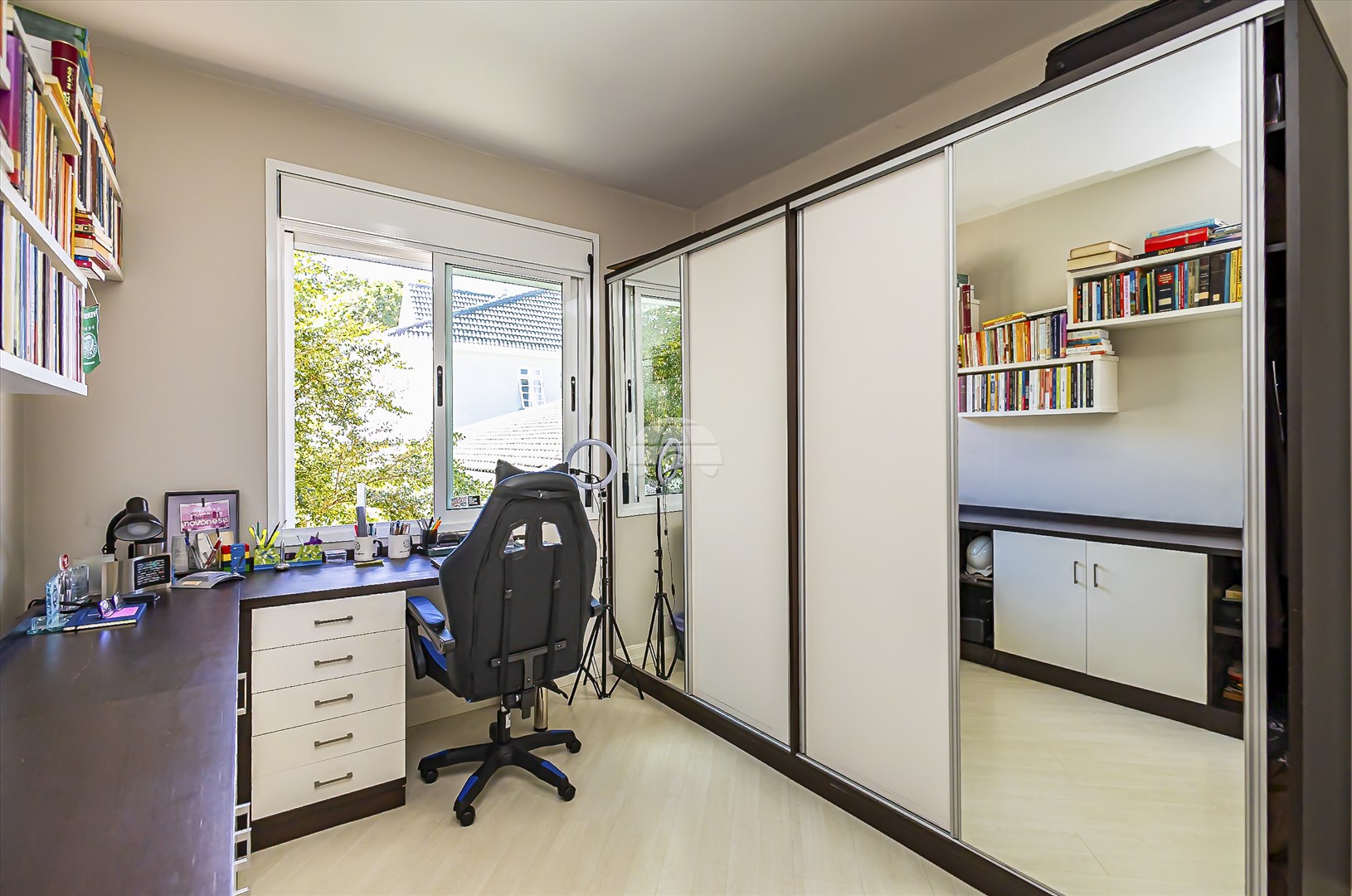 Casa à venda em Jardim Social, Curitiba — Imobiliária Andrade